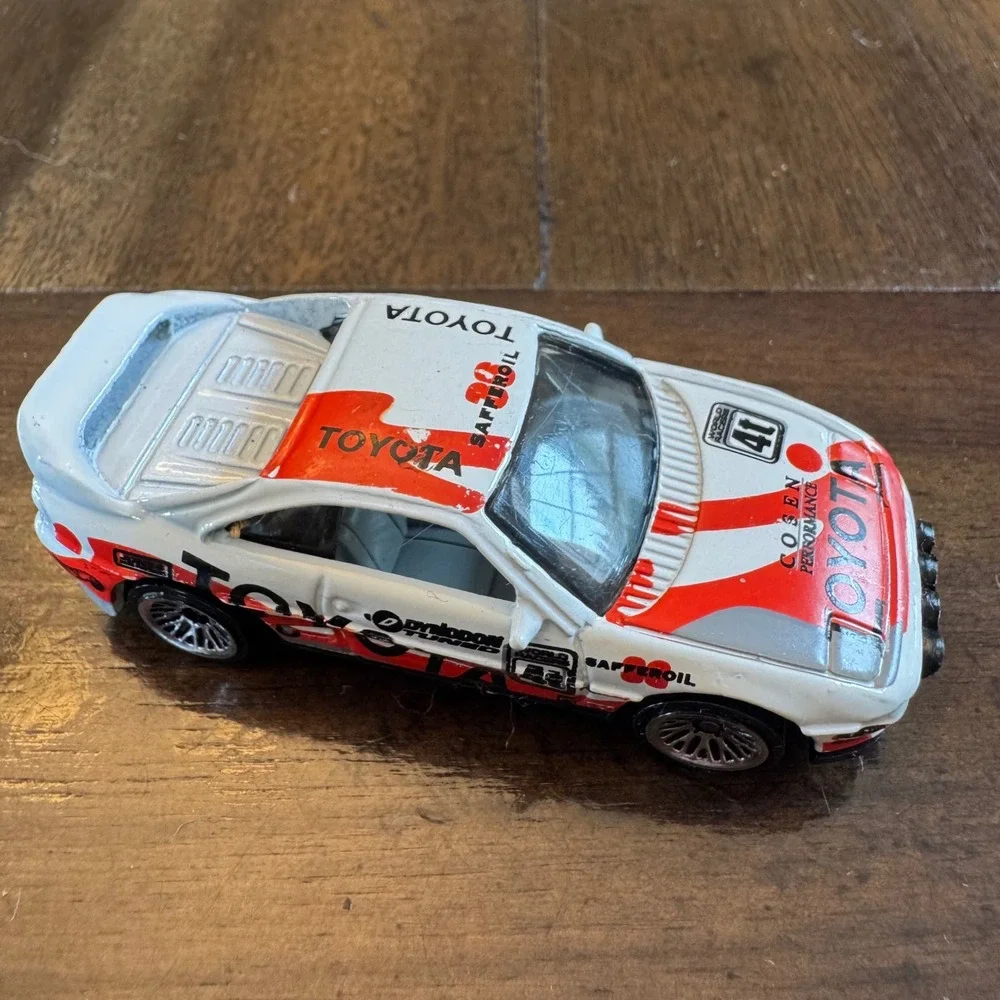 Hot Wheels Toyota MR2 Rally Car White Red 1990 Mattel Diecast 1:64
